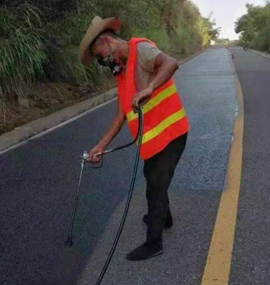 河池路面喷涂翻新彩色步道施工方案